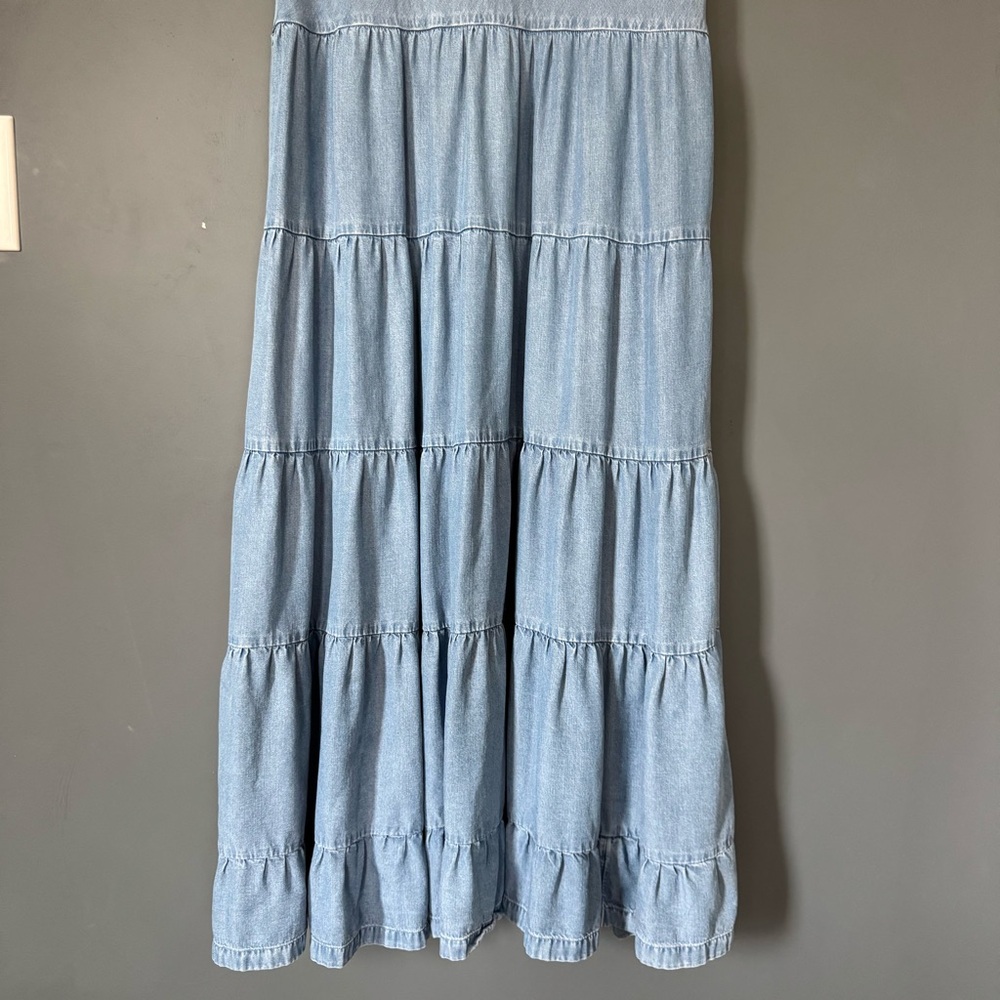 Soft Surroundings Kara Tiered Chambray Midi Dress Size Petite Medium Lyocell - Picture 4 of 14